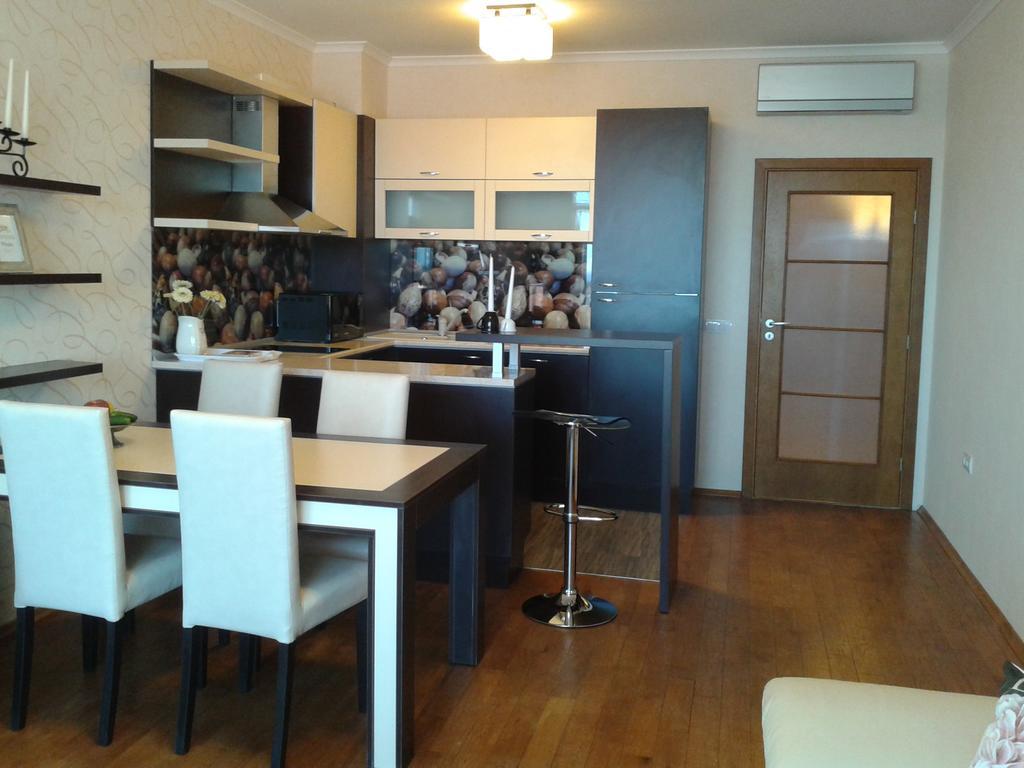 Apartment In St. Constantine And Helena Saints Constantine and Helena Bagian luar foto