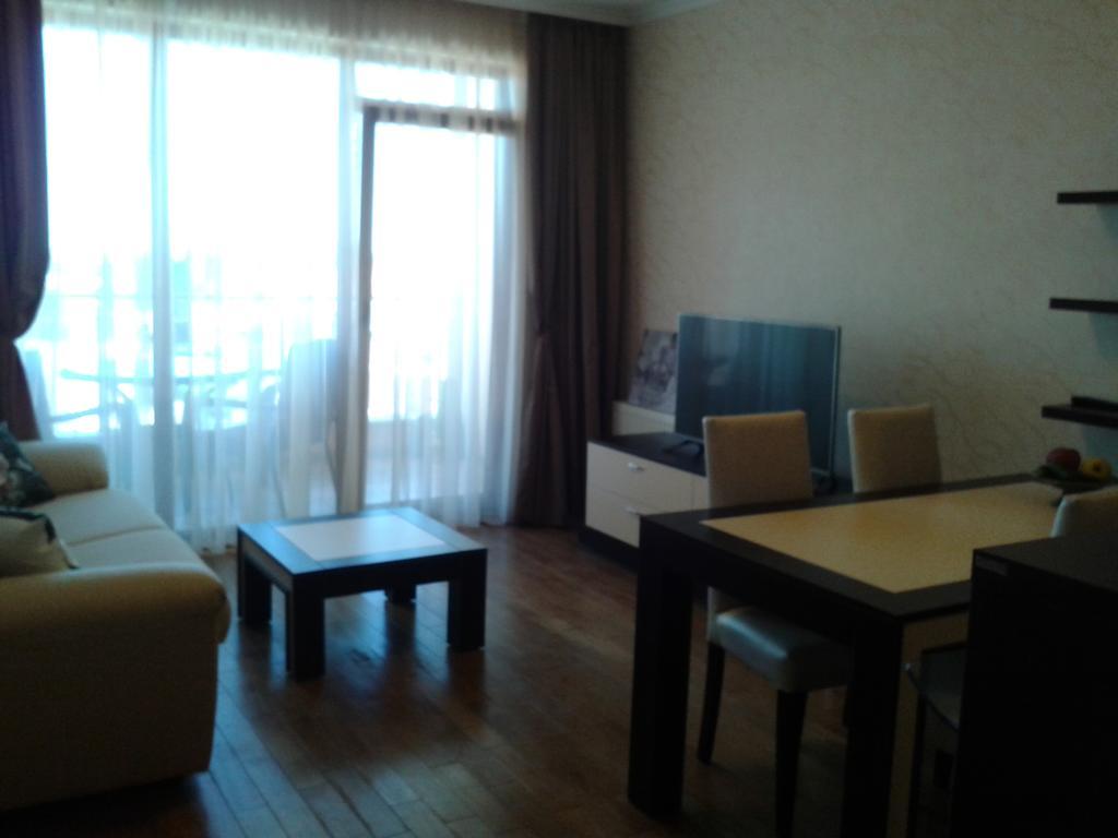 Apartment In St. Constantine And Helena Saints Constantine and Helena Bagian luar foto