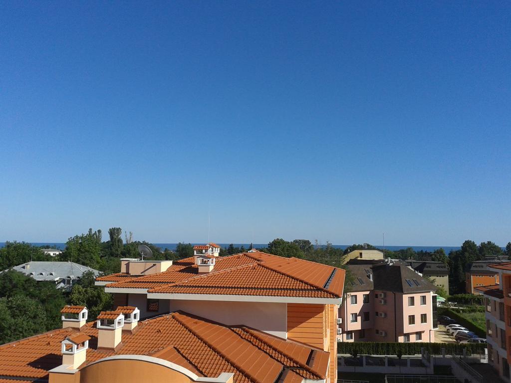 Apartment In St. Constantine And Helena Saints Constantine and Helena Bagian luar foto